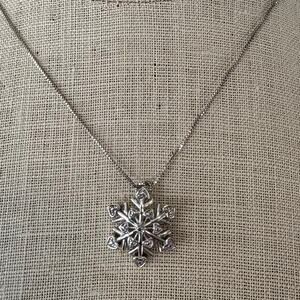 925 Sterling Silver Sun Jewelry Snowflake Pendant Necklace 18"